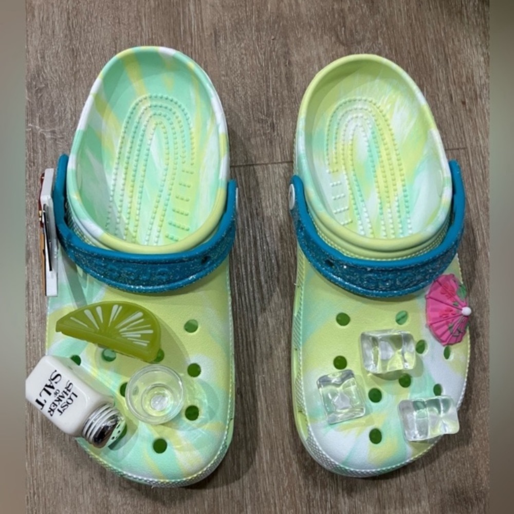 Crocs Margaritaville Jimmy Buffet limited edition crocs 8